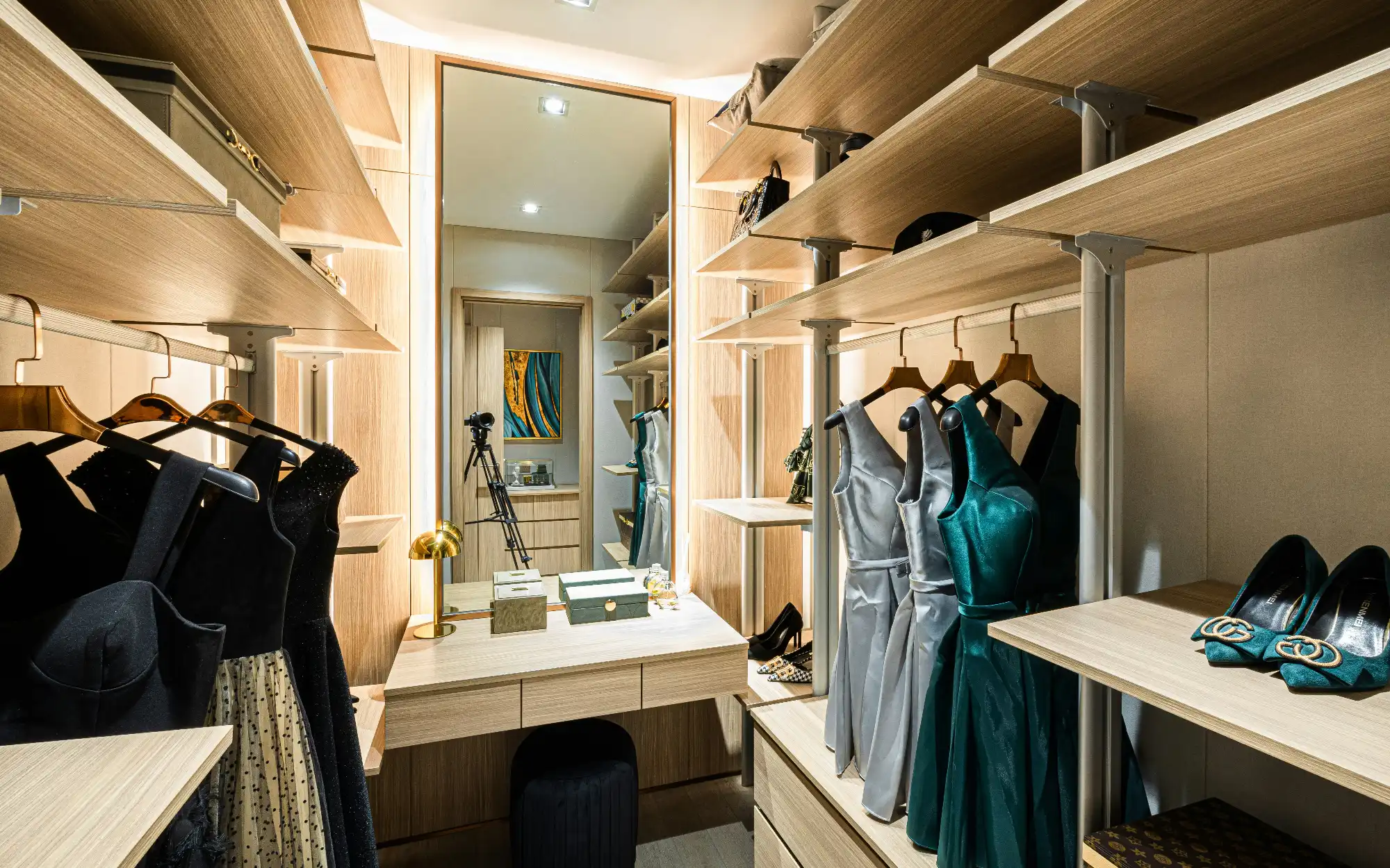 Walk-in wardrobe joinery Melbourne by Northside
